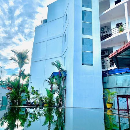 Hotel Nelly Vavuniya Ngoại thất bức ảnh