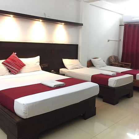 Hotel Nelly Vavuniya Ngoại thất bức ảnh
