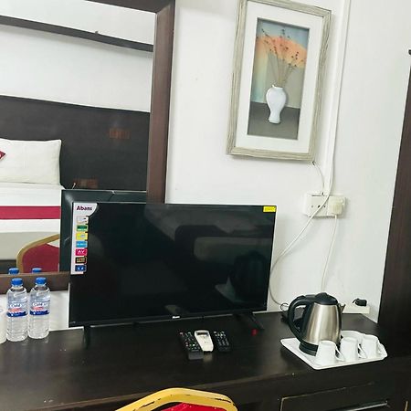 Hotel Nelly Vavuniya Phòng bức ảnh
