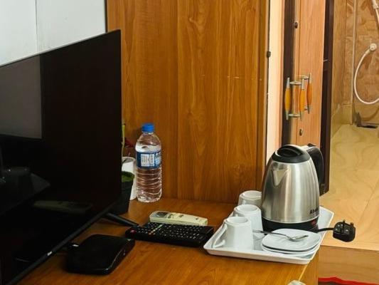 Hotel Nelly Vavuniya Phòng bức ảnh
